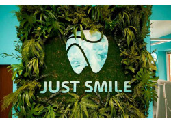 Студия по отбеливанию зубов Just Smile Studio